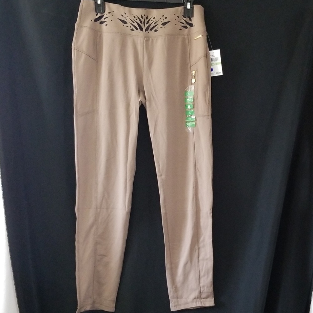 NWT CAPRI YOGA PANTS